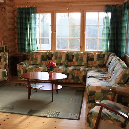Hallantahti Cottages Ferienhaus Ukkohalla