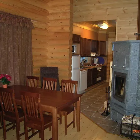 Hallantahti Cottages